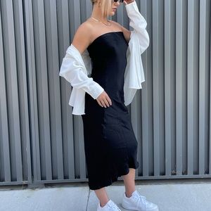 BRAND NEW!✨ SNDYS black strapless satin long party dress